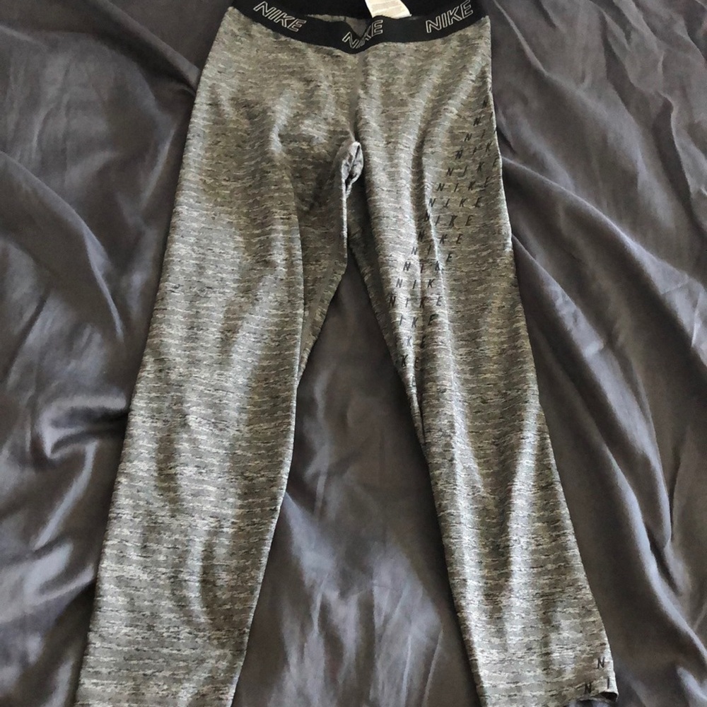 Nike crop leggings